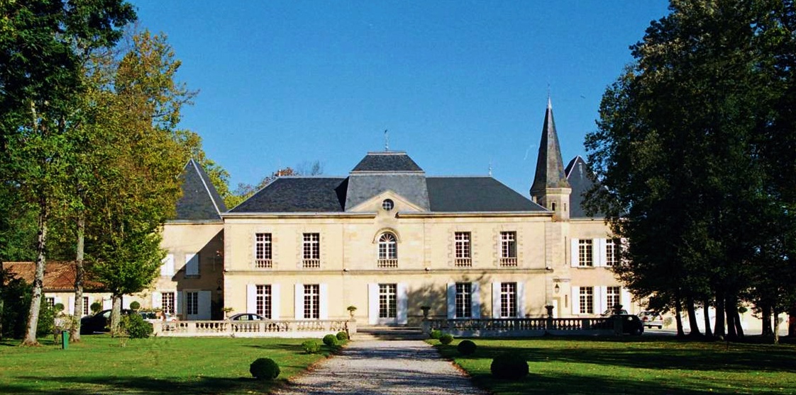 LYNCH MOUSSAS chateau